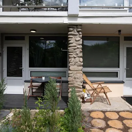 Barbara Ustron, Sun & Snow *